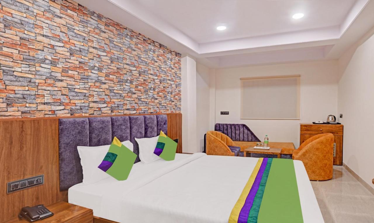 Treebo Merit Indore Exterior foto