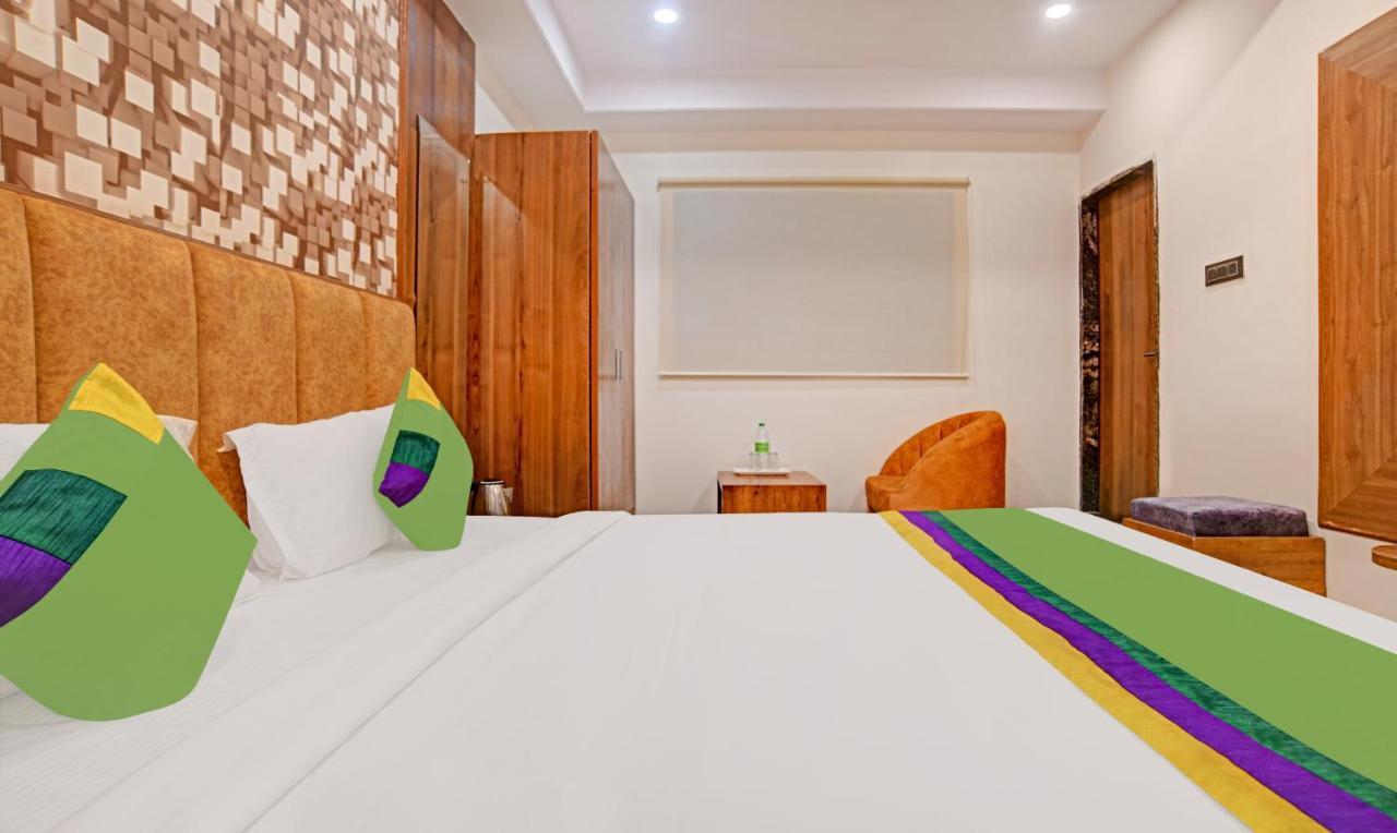 Treebo Merit Indore Exterior foto